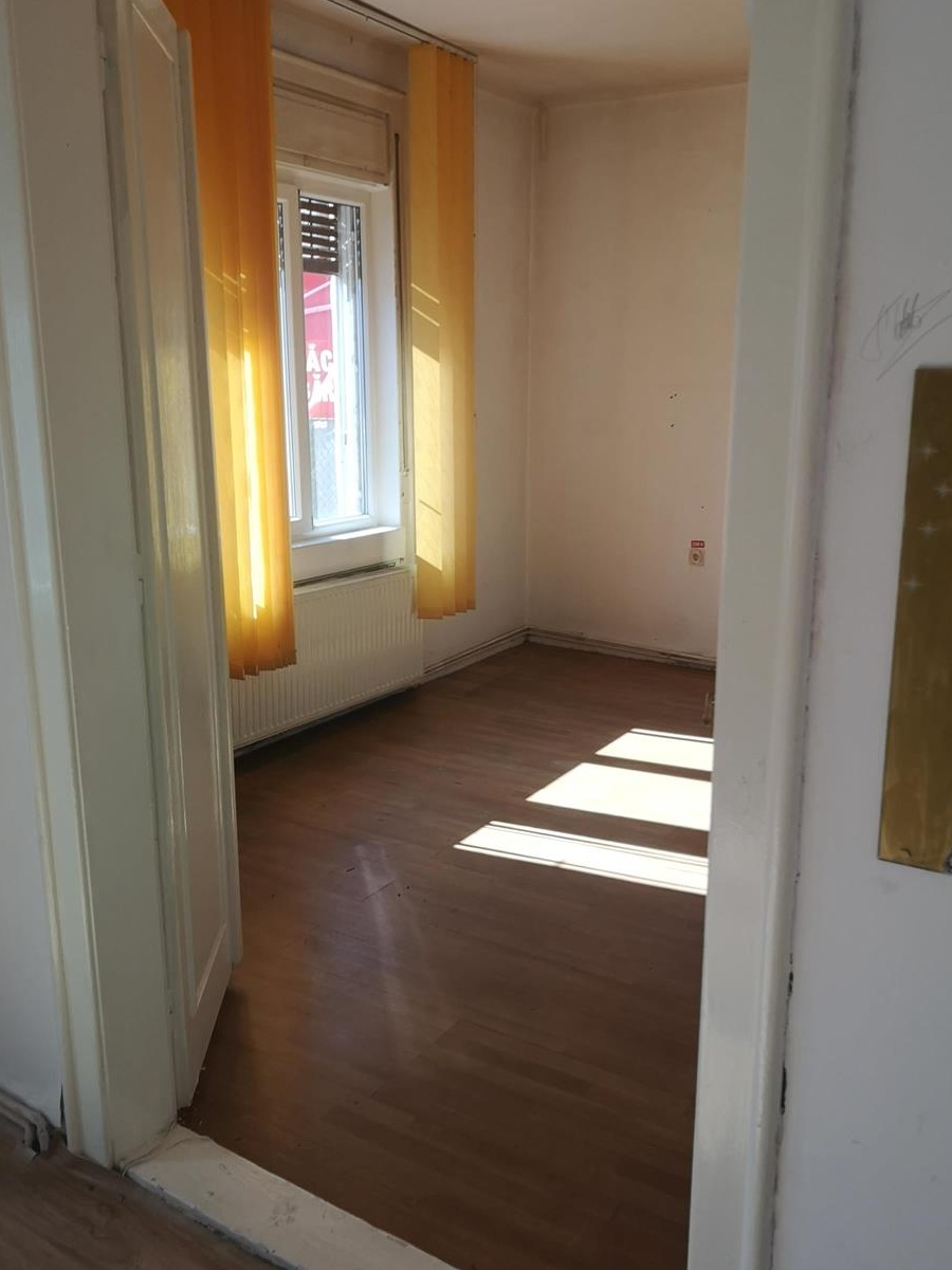 Inchiriez spatiu comercial/casa