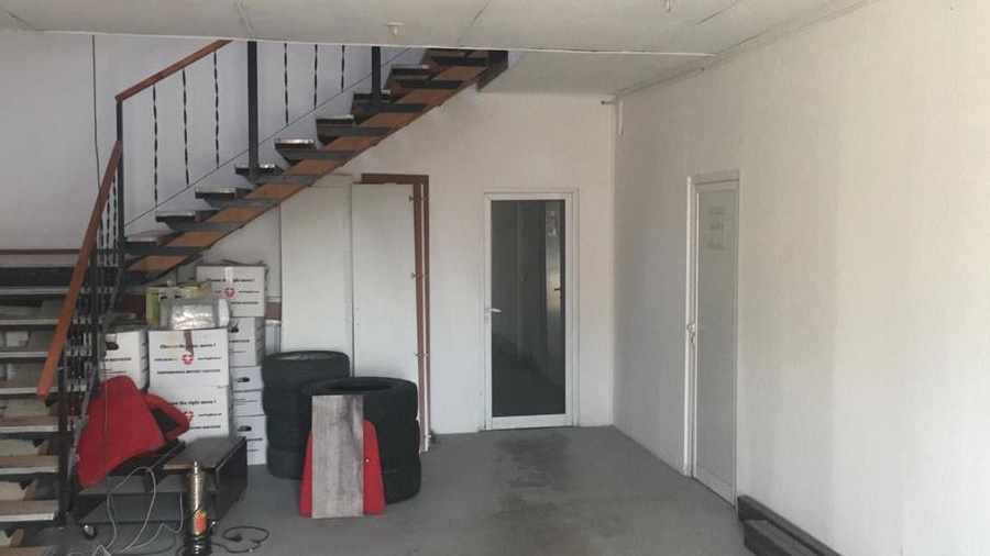 Inchiriez spatiu depozitare, birouri