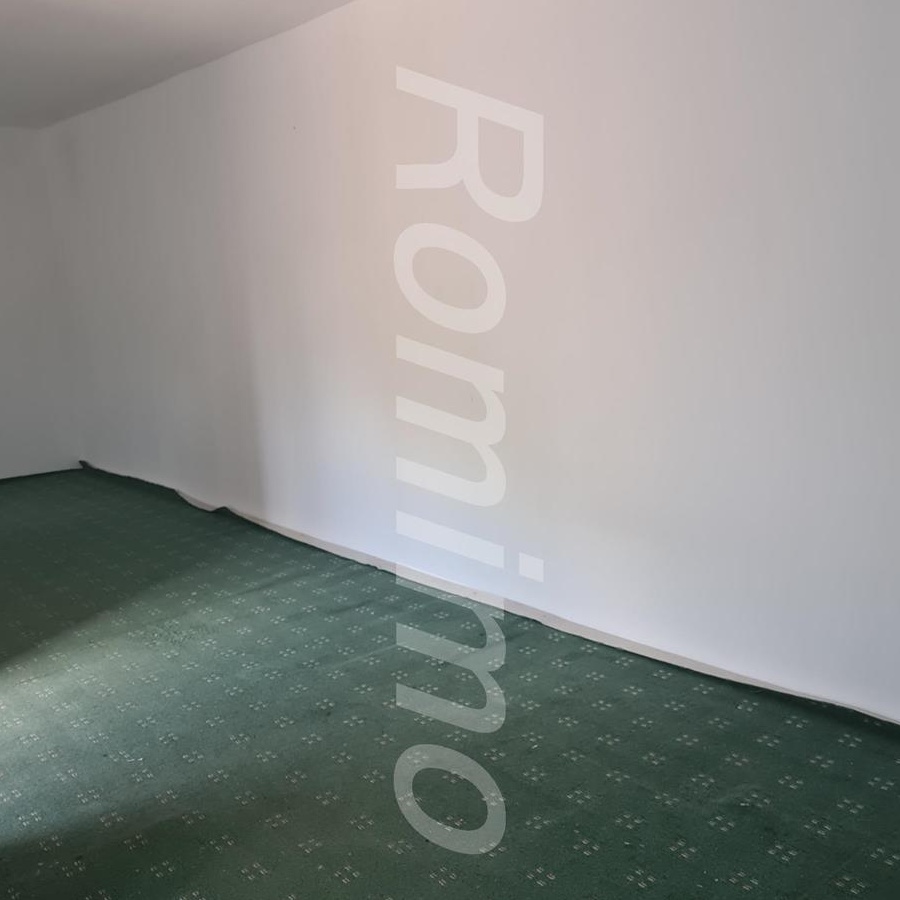 Închiriez spațiu în vila duplex pt. magazin on-line, depozit 130mp
