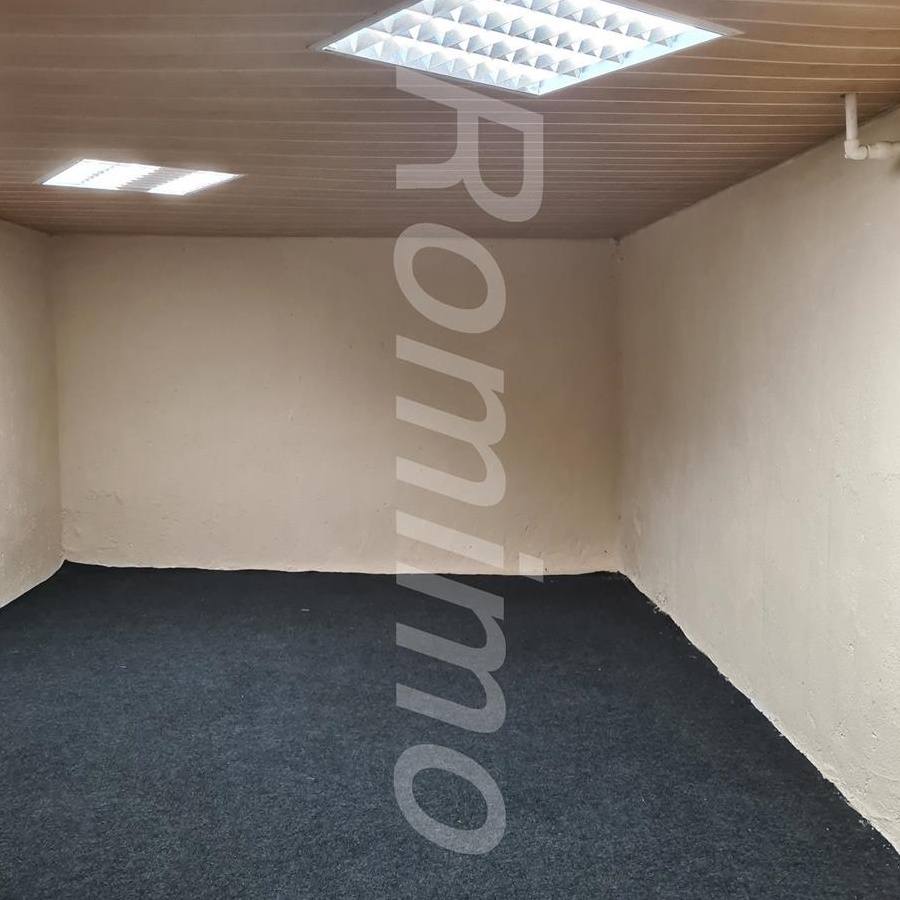 Închiriez spațiu în vila duplex pt. magazin on-line, depozit 130mp