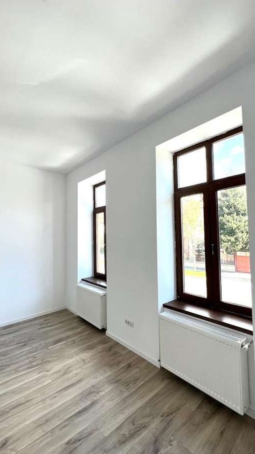 Inchiriez spatiu pe strada George Cosbuc, langa Parcul Central