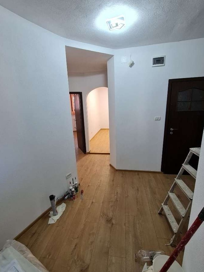 Inchiriez spatiu Vizavi de Parchet/ Tribunal totul NOU cu termoteca