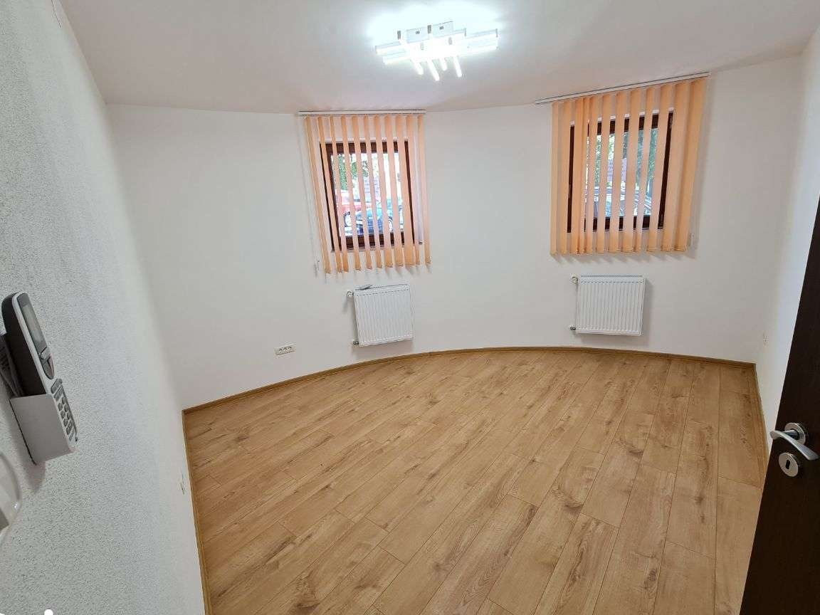 Inchiriez spatiu Vizavi de Parchet/ Tribunal totul NOU cu termoteca
