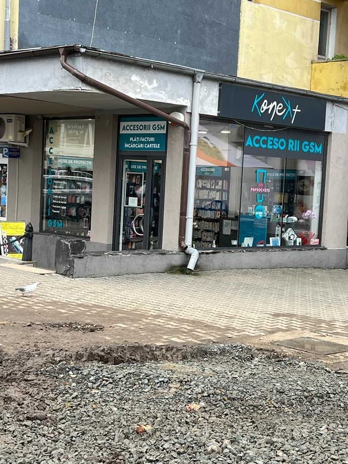 Închiriez spațiu zona Decebal