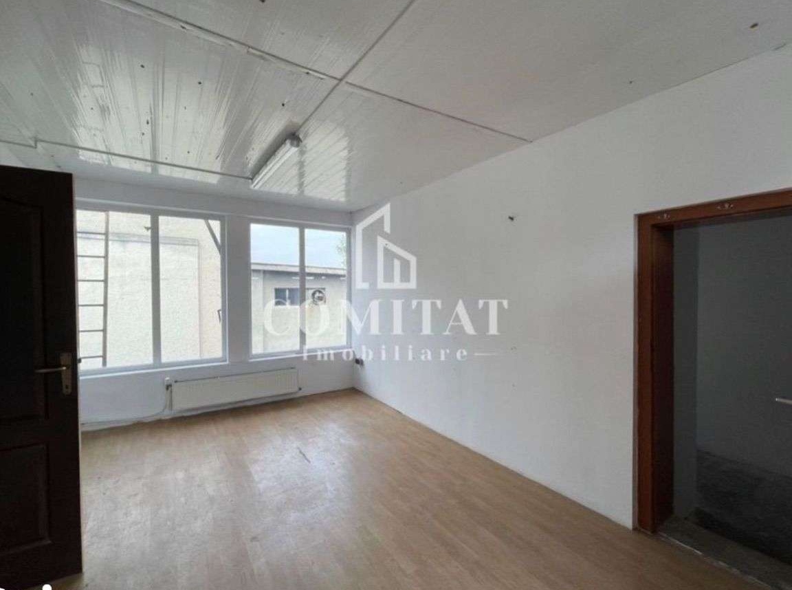 Închiriez spatiu(proprietar).
