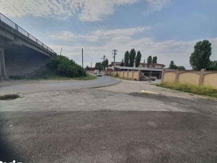 Inchiriez teren pantelimon langa podul tuborg