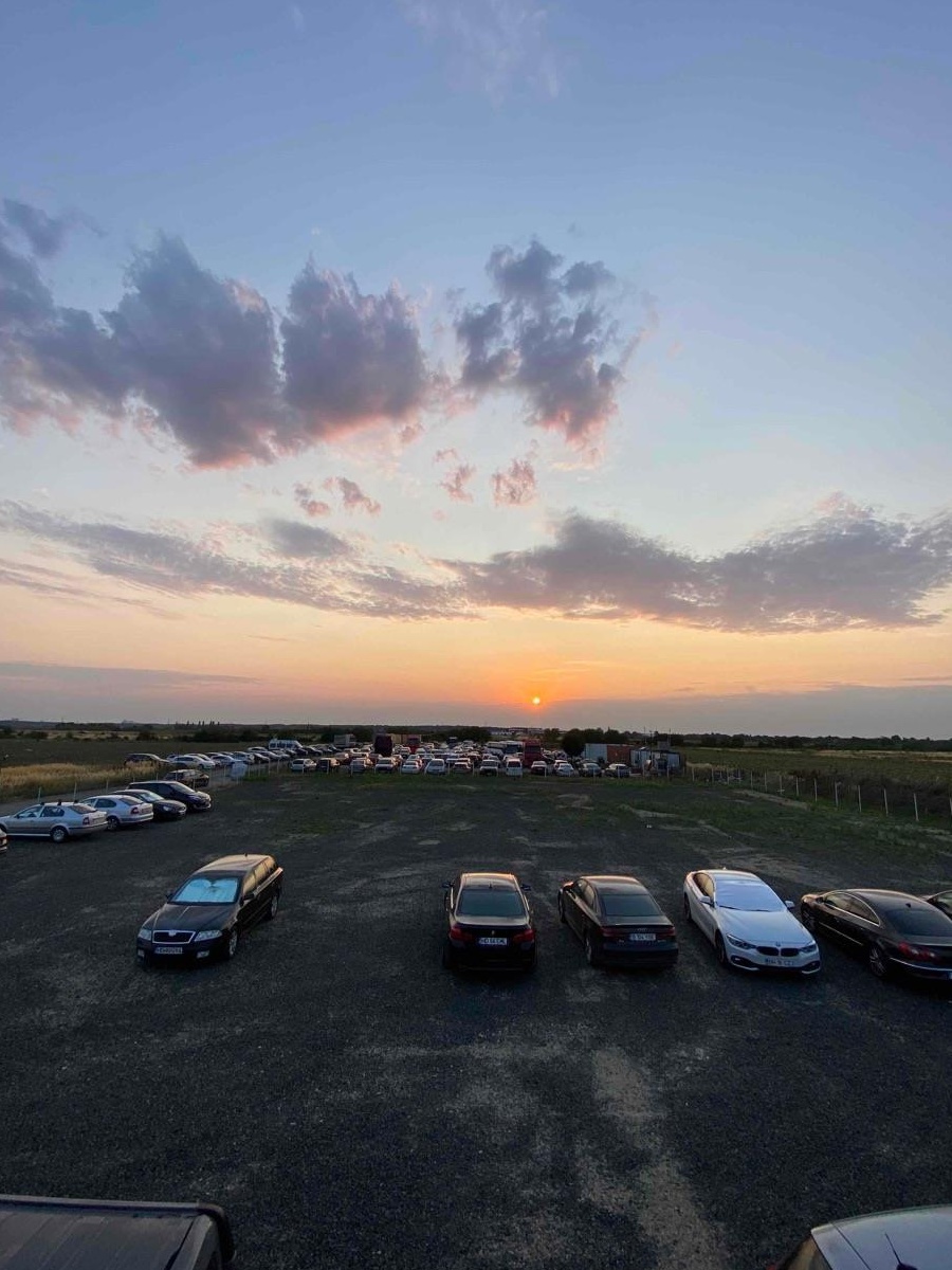 Inchiriez teren Pazit pentru parc auto second hand sau rent a car