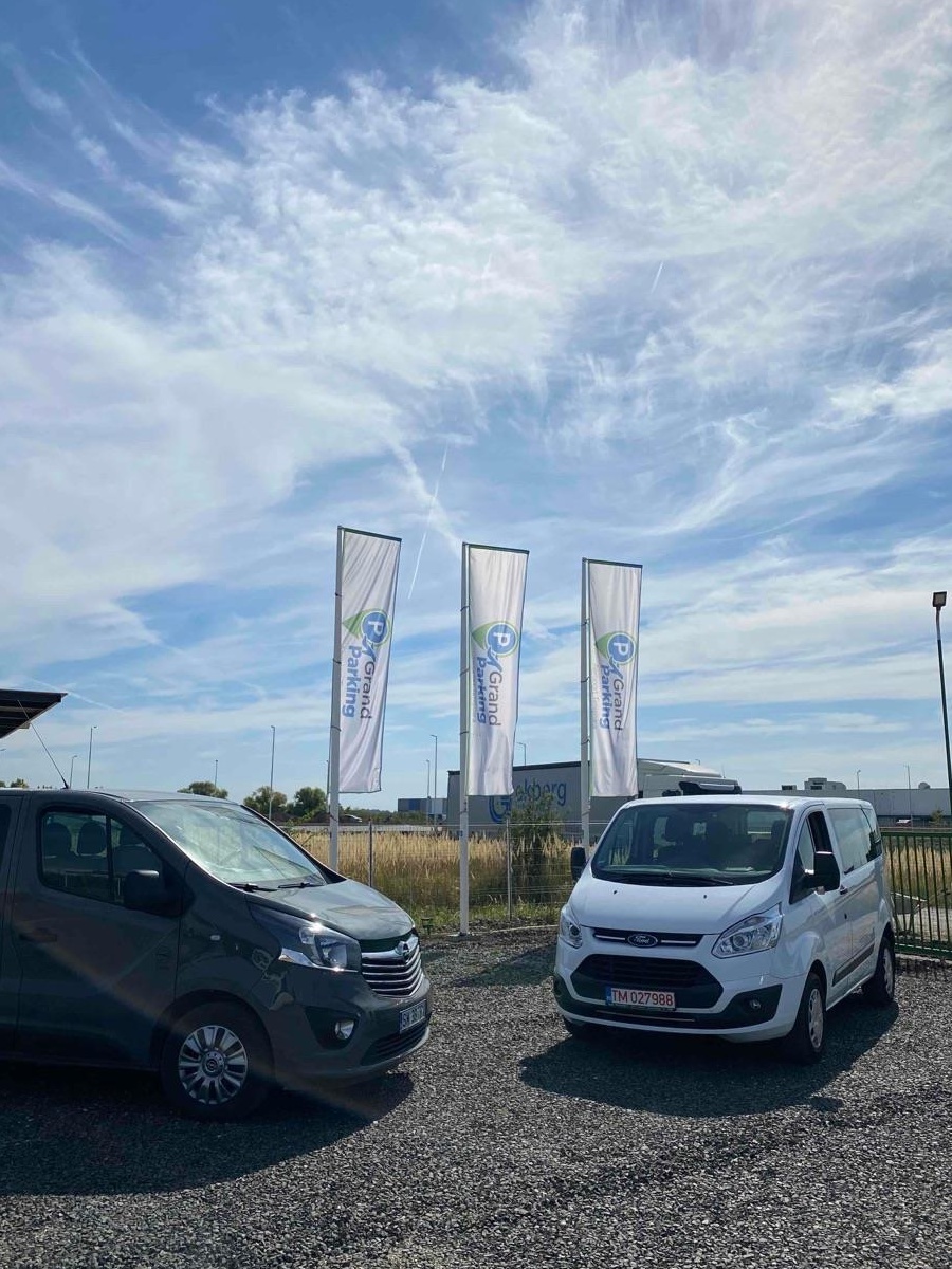 Inchiriez teren Pazit pentru parc auto second hand sau rent a car