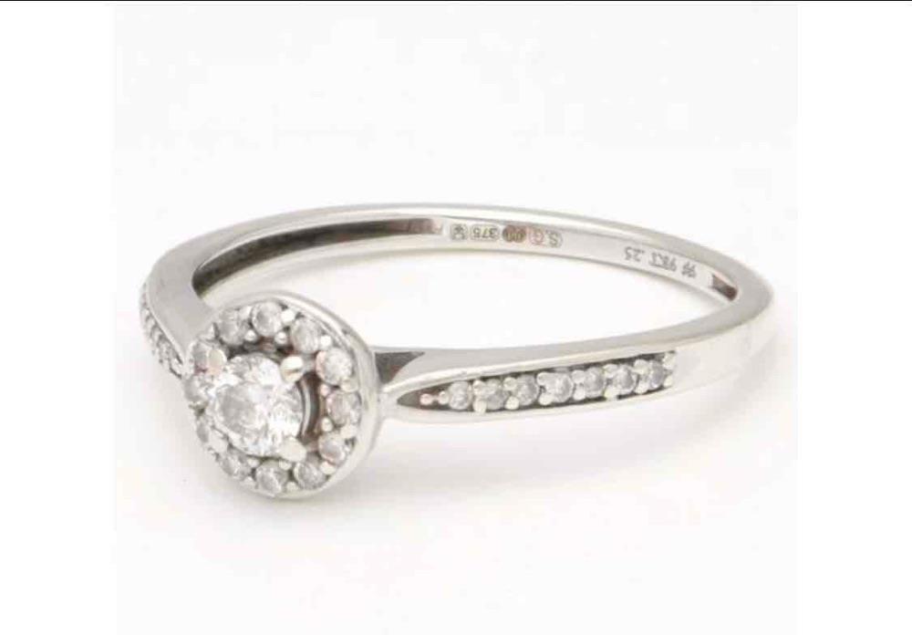 Inel aur alb 9k diamante 0.25CT