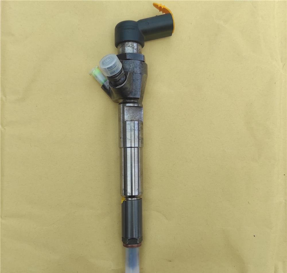 Injectoare Renault 1.5dci K9K