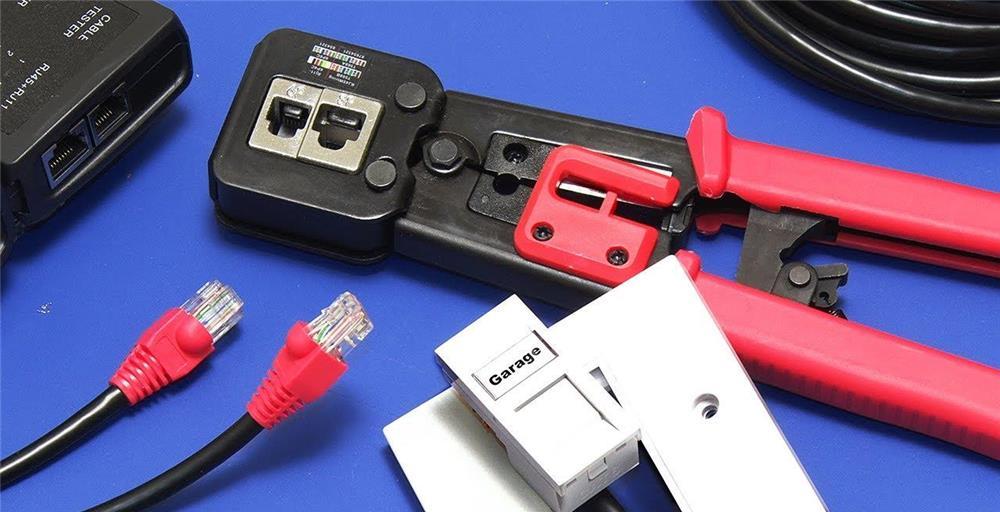 Instalare si mentenanta instalatii electrice, IT si de supraveghere