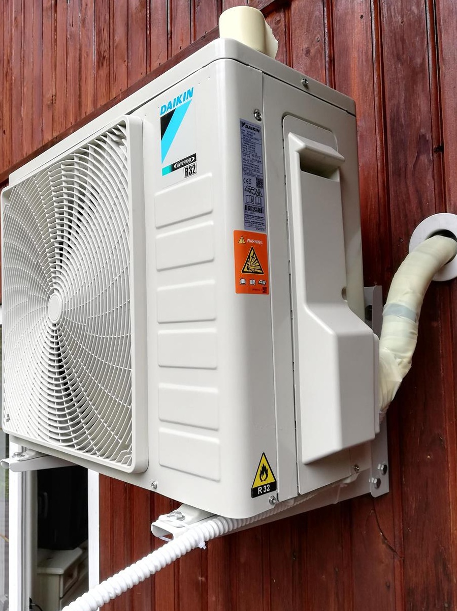 Instalator, incălzire pardoseală, termice sanitare si aer condiționat