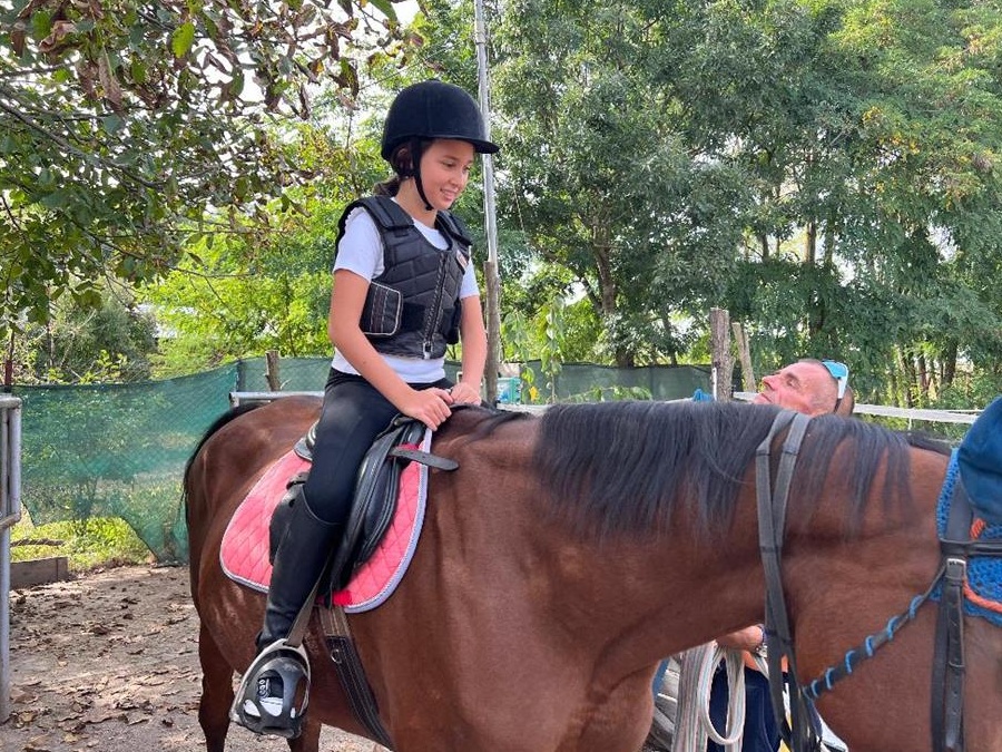 INSTRUCTOR  SCOALA ECHITATIE
