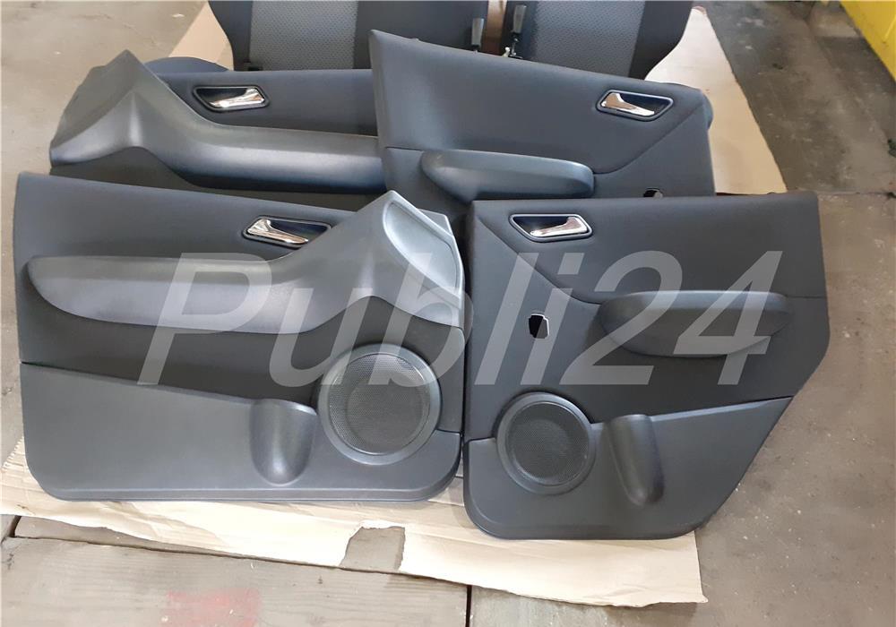 Interior mercedes a class benzina