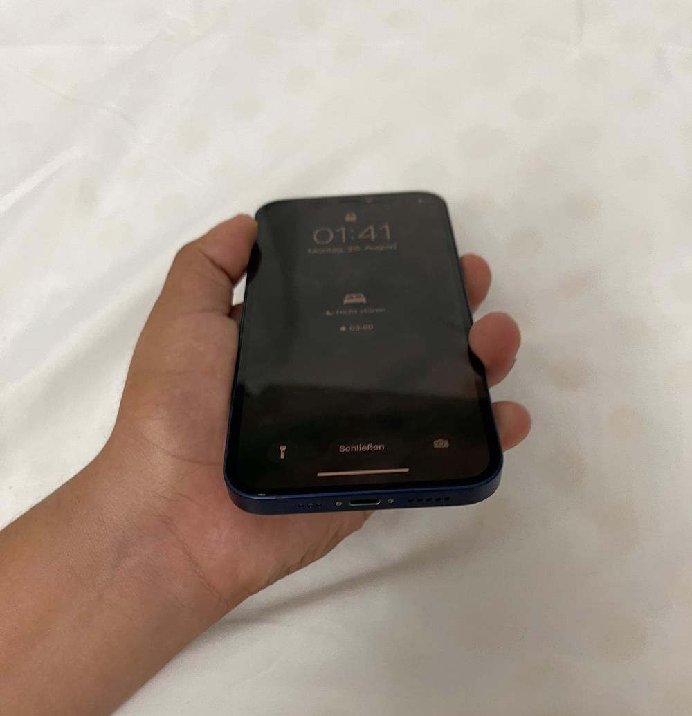 iphone 12 blocat...!