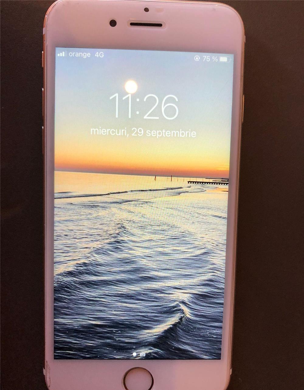 iPhone 6S Gold & Samsung A12
