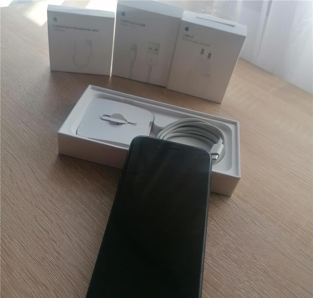 Iphone se2