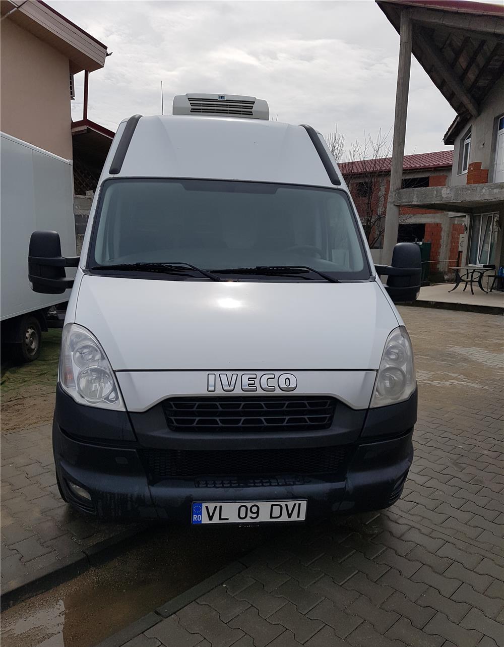Iveco Daily frigorifica schimb cu 4x4