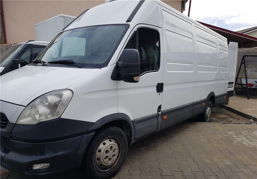 Iveco Daily frigorifica schimb cu 4x4