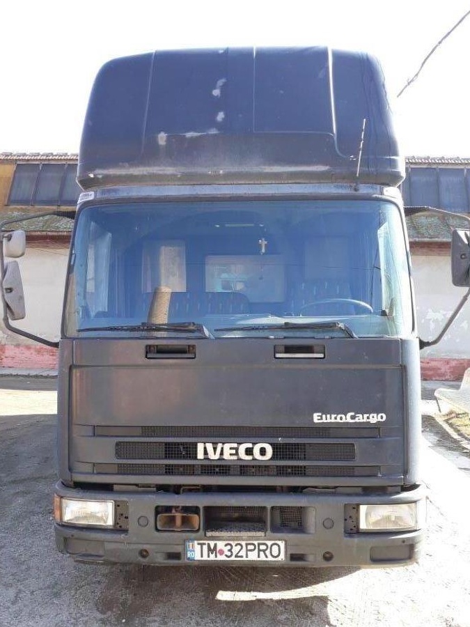 Iveco Eurocargo vând  sau schimb