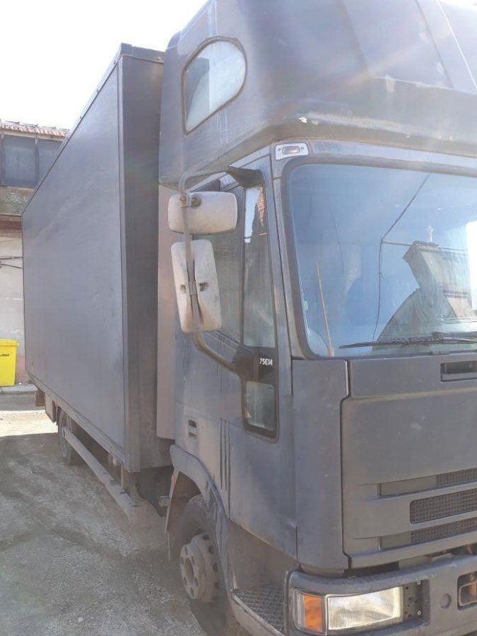Iveco Eurocargo vând  sau schimb