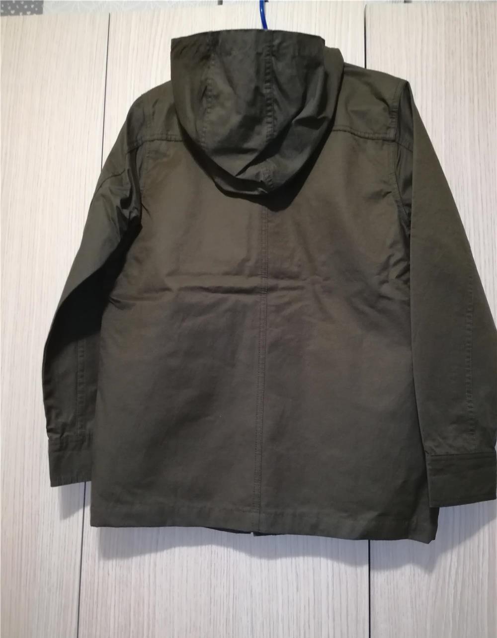Jacheta EDDIE BAUER, noua, fara eticheta, pentru  12 ani