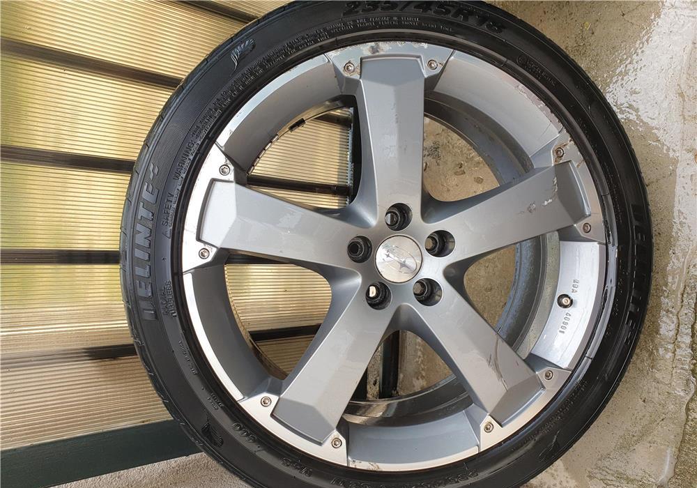 Jante 18  235/45/18 dot 2020