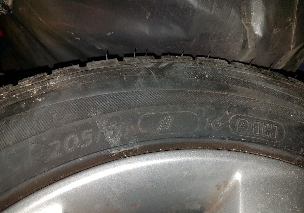 Jante aliaj 16" +anvelope vara 205/55 R16 pentru Opel