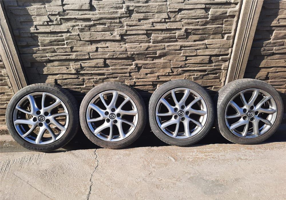 Jante aliaj R17 MAZDA 3 MK2 an 2013 cu anvelope