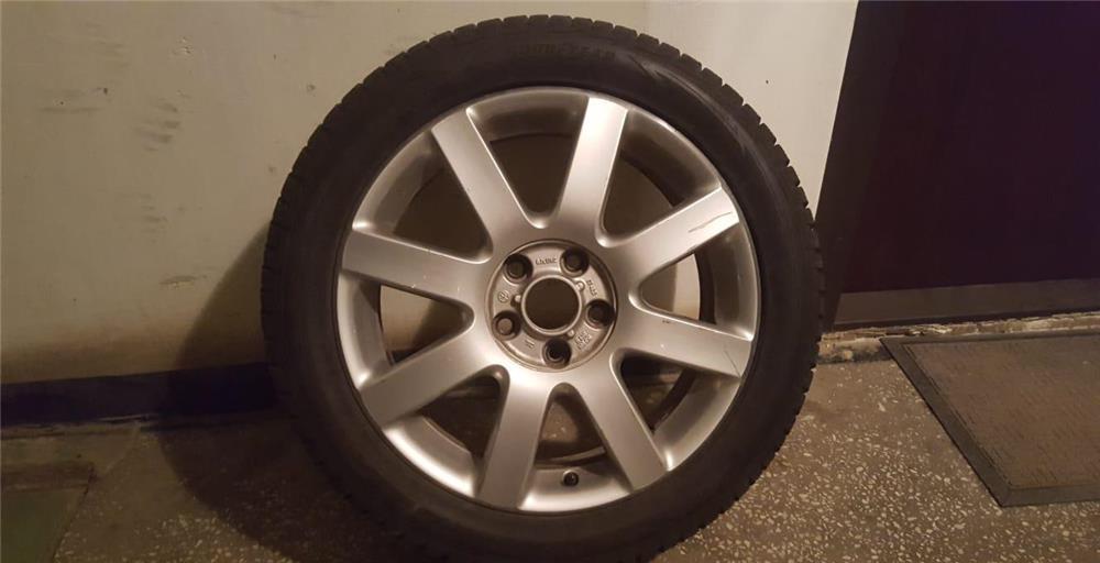 Jante aliaj VW pe 17 cauciucuri  205 50 17