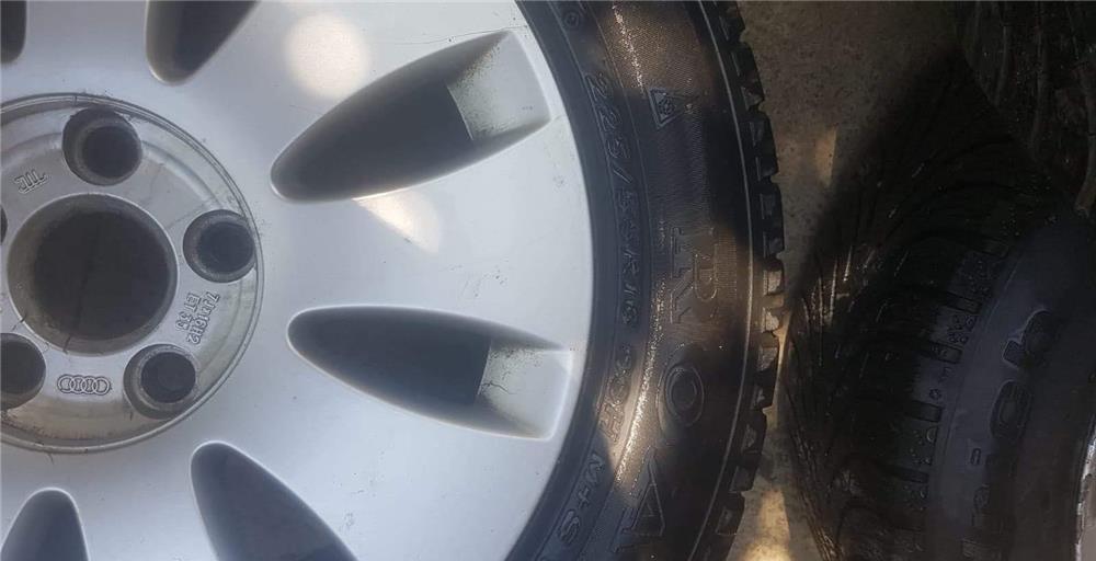 Jante Audi cu anvelope de iarna pe 16