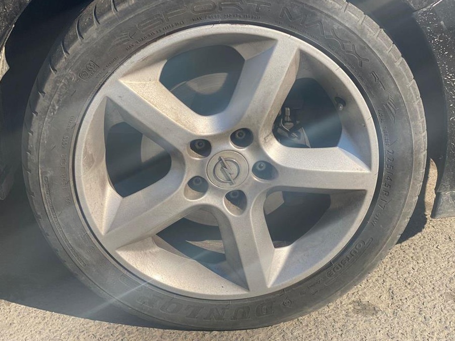 Jante auto OPEL 17, echipate cu anvelope de vară .