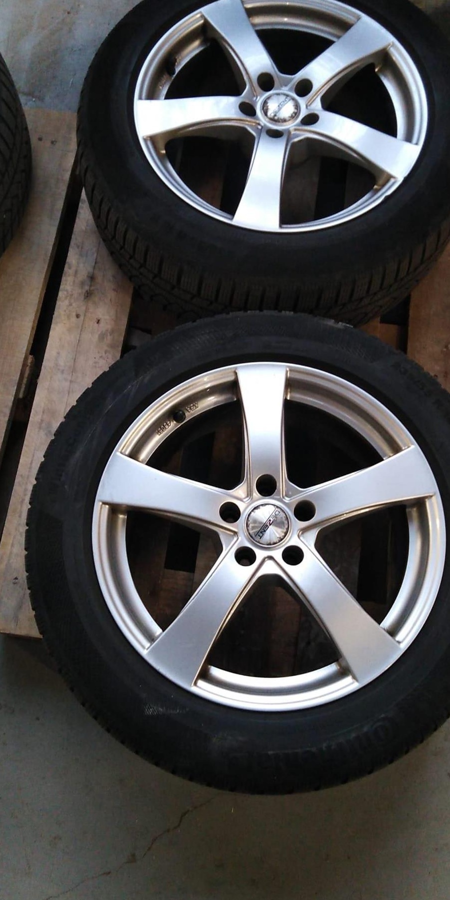 Jante DEZENT R18 + Anvelope iarna Continental