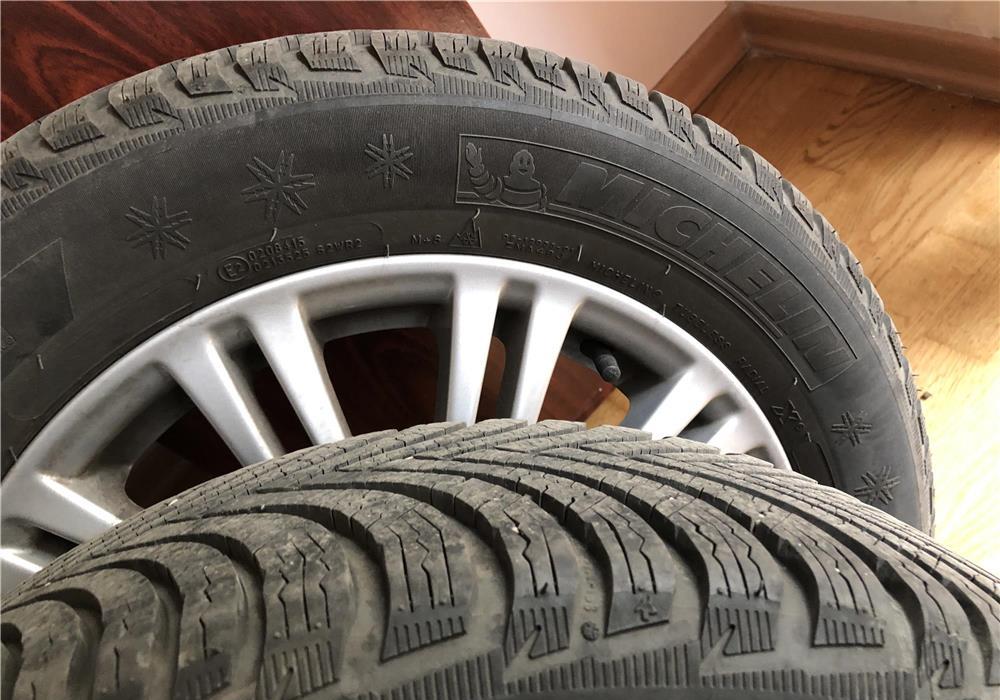 Jante Mercedes A classe + antifurturi Mercedes + anvelope Michelin iarna NOI