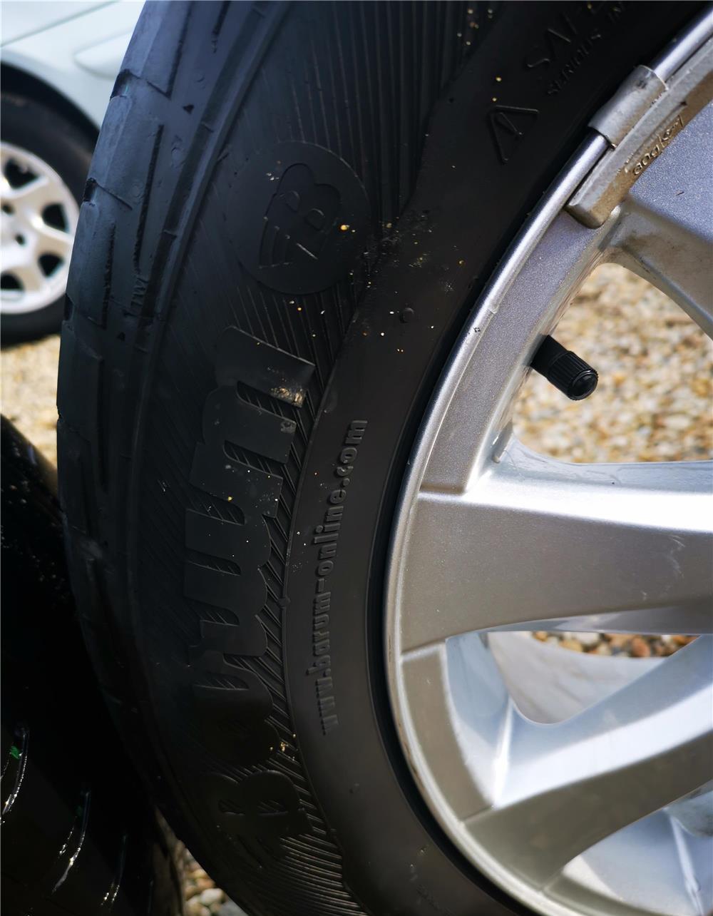 Jante Renault 16'' cu cauciucuri vara Barum