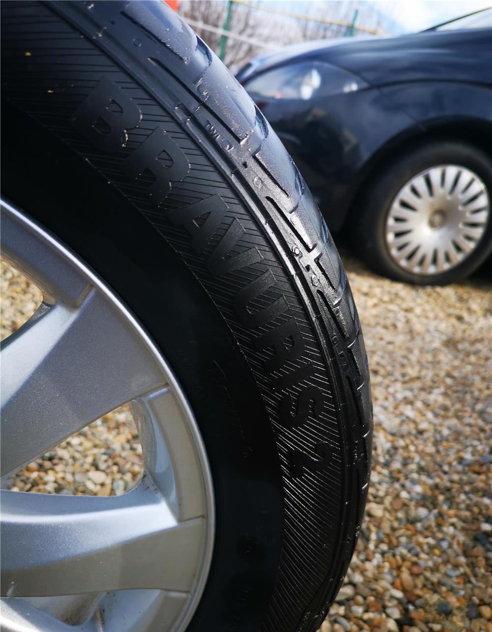 Jante Renault 16'' cu cauciucuri vara Barum