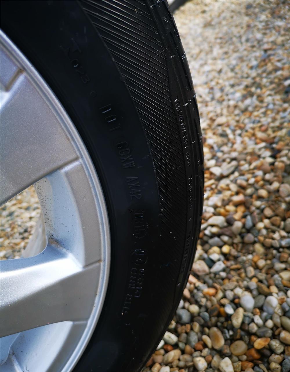 Jante Renault 16'' cu cauciucuri vara Barum