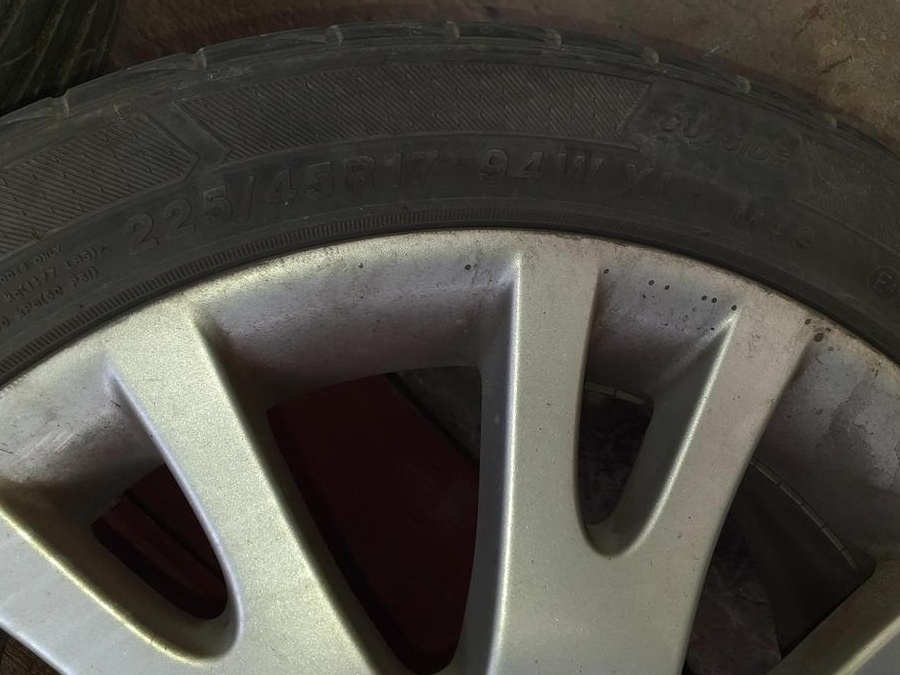 jante Renault Laguna 17 inch, anvelope 225/45/17 all seasons cu M+S
