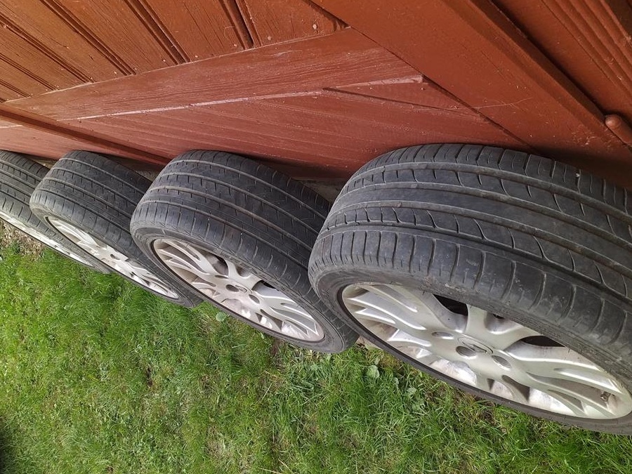 jante Renault Laguna 17 inch, anvelope 225/45/17 all seasons cu M+S