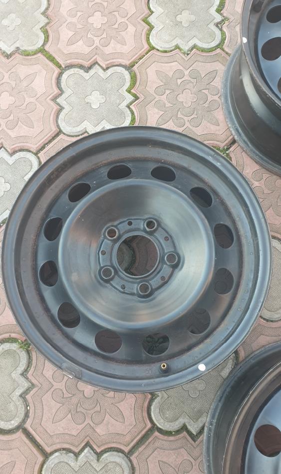 Jante tablă si capace roti R16, 5x120, gama Bmw