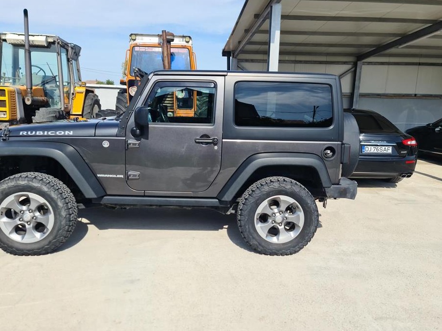 Jeep Rubicon pregatit offroad