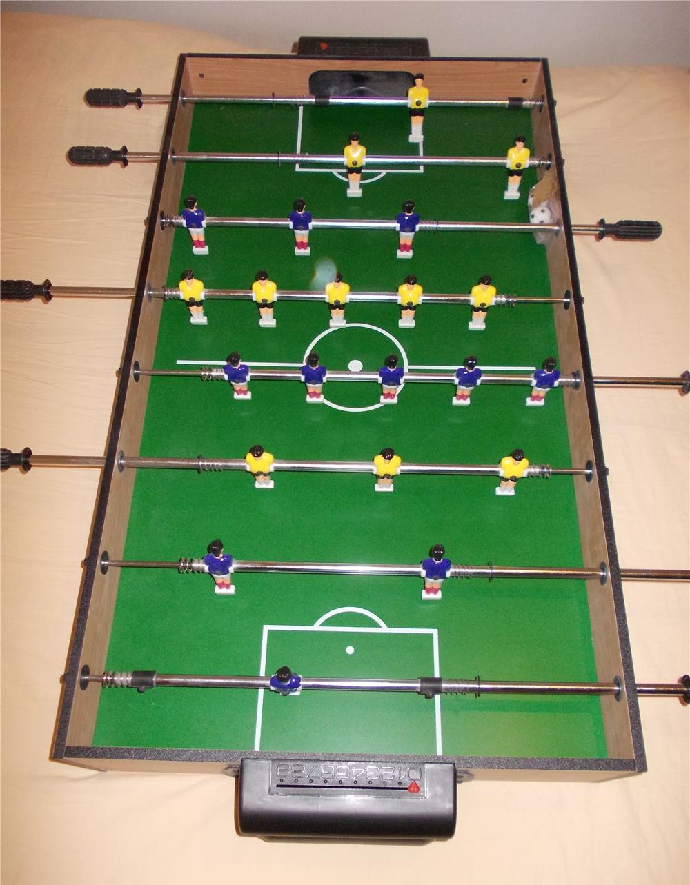 Joc foosball   varianta  adaptabila: cu picioare, fara picioare