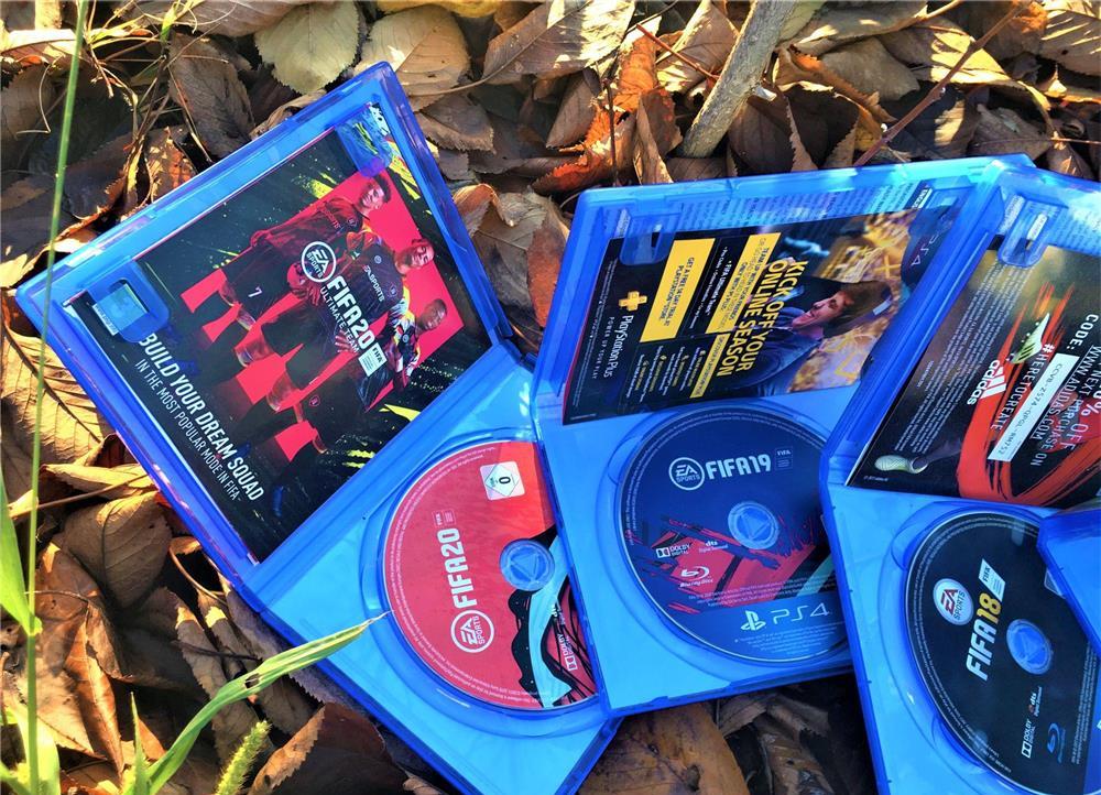 jocuri ps4, colectie fifa 17, fifa 18, fifa 19, fifa 20, playstation 4