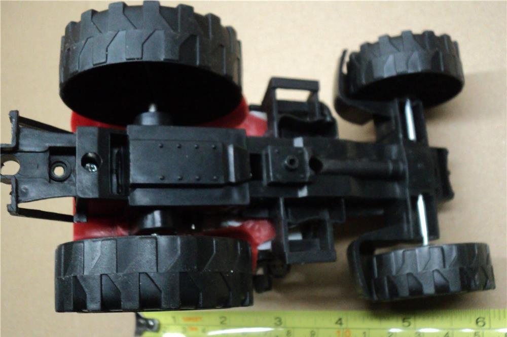 Jucarie tractor mic rosu