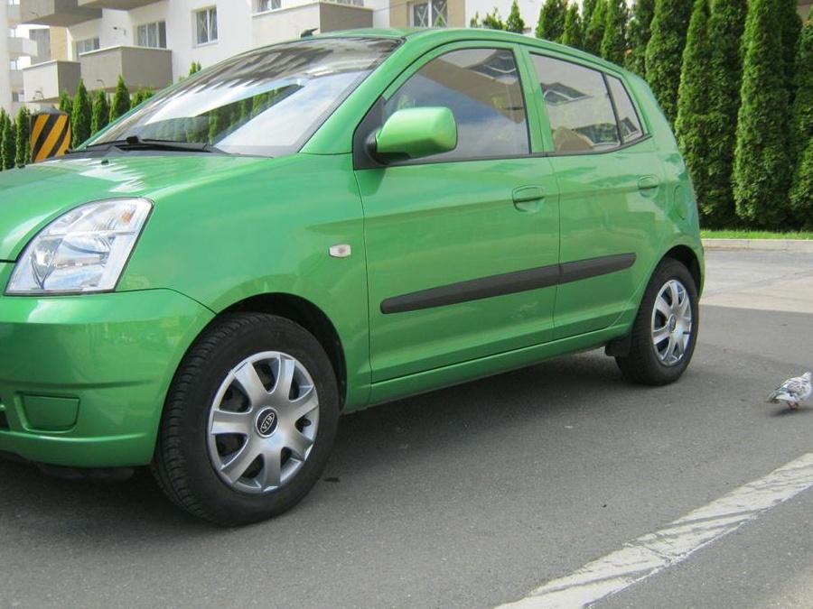 Kia Picanto, 50.000 km, cu aer condiționat și servodirecție