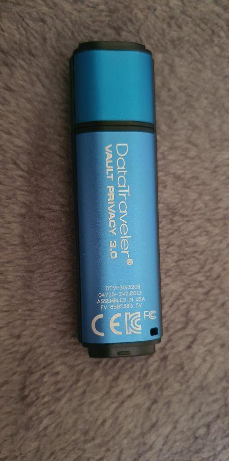 Kingstone datatraveler vault privacy 3.0 stick usb