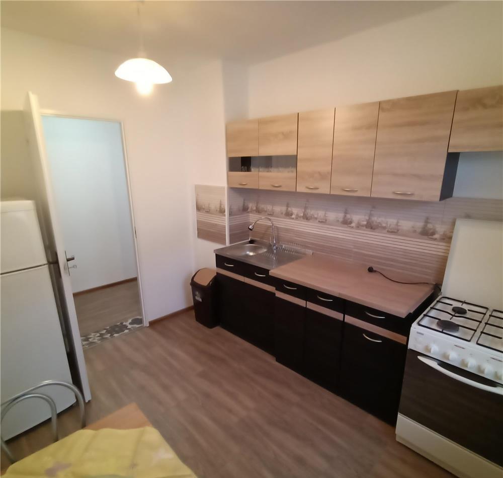 LA 5 MIN PE JOS DE IULIUS MALL,MOBILAT FRUMOS,BLOC IZOLAT,ETAJ 3,SEMIDECOMANDAT-260 E