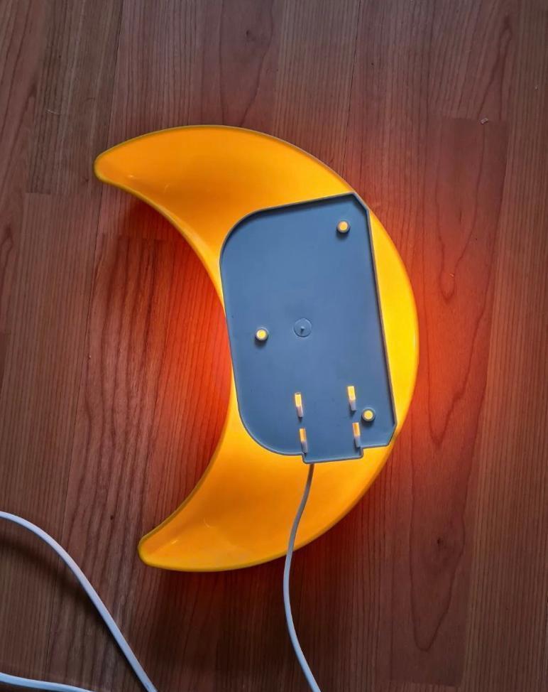 Lampi de perete pt copii / IKEA forma semiluna/inima