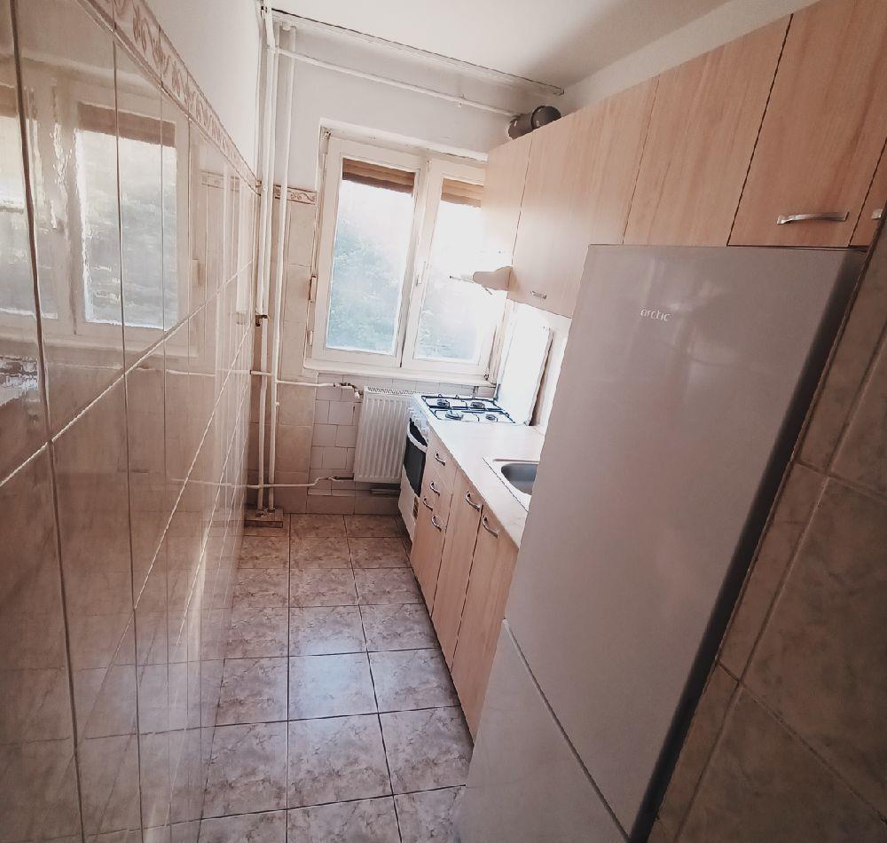 LANGA PIATA DACIA-IN ZONA CIRCUMVALATIUNII-STR TEIULUI,ETAJ 3,MOBILAT DECENT-265 E