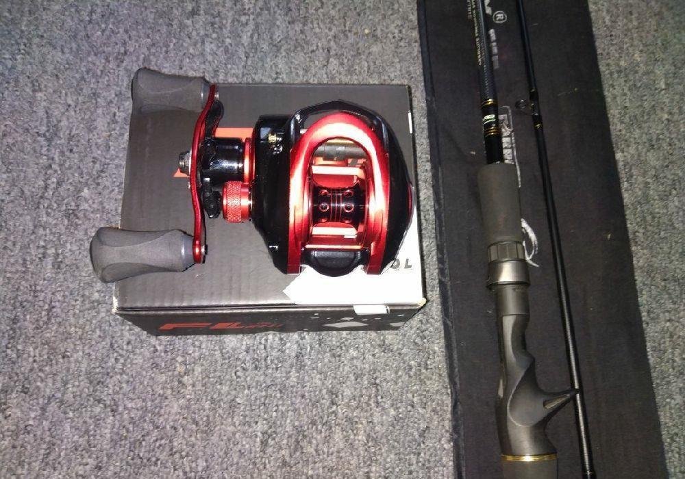lanseta rapitori baitcasting mulineta + bat cadou